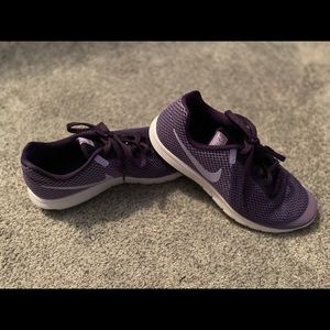 Size 8 Purple Nike Flex Experience Shoe